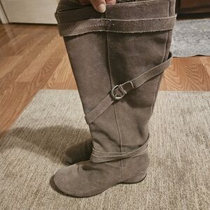 Women's Suede Knee-High Boots 9